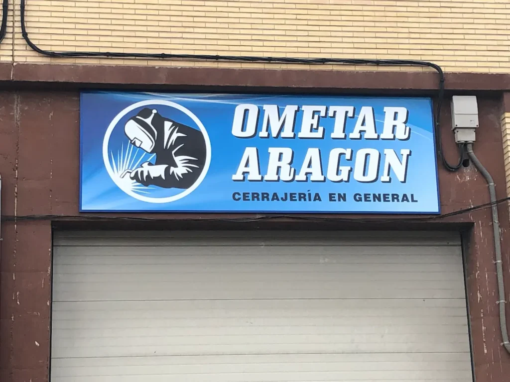 Entrada de nuestras instalaciones